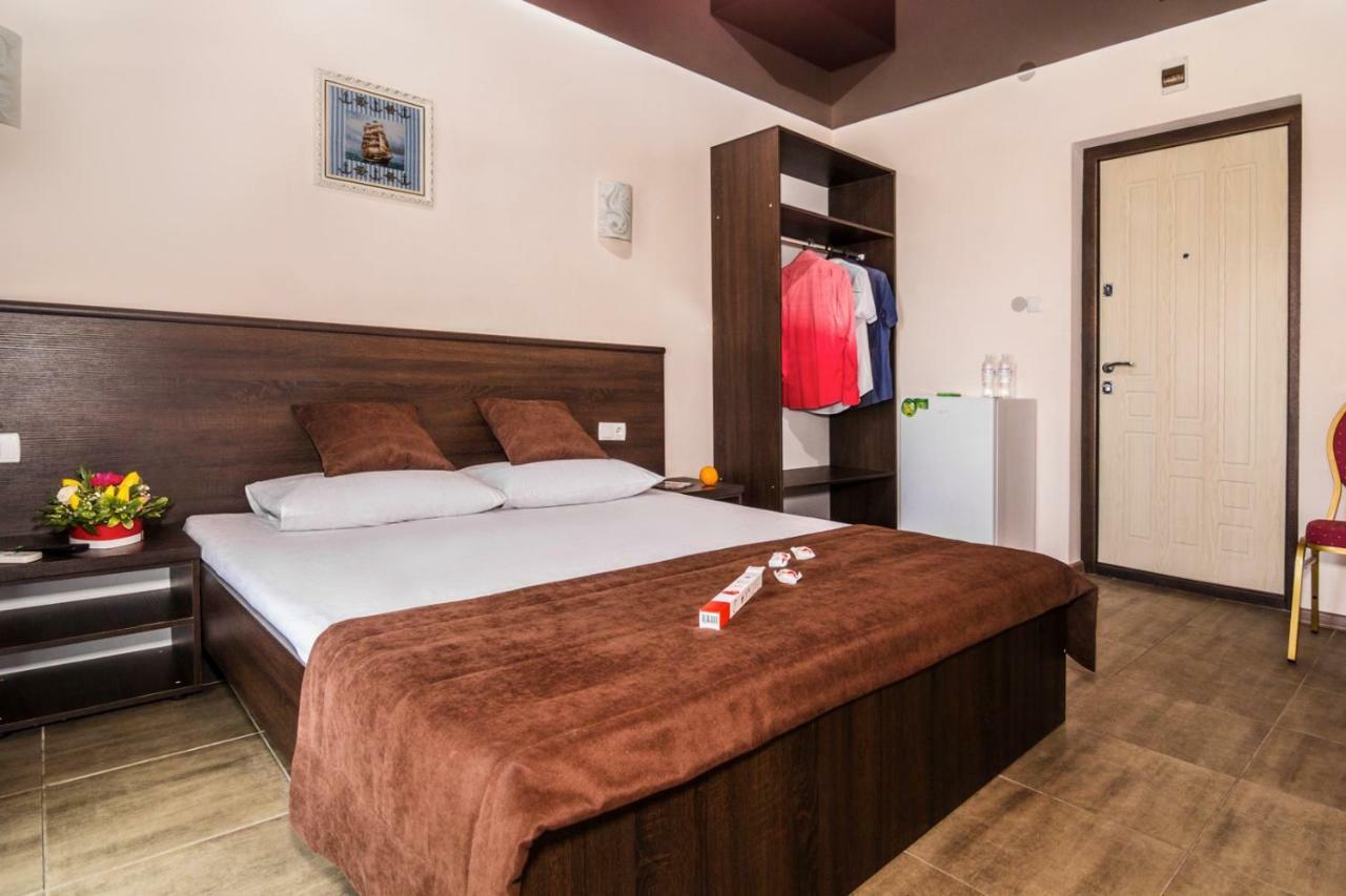 Hotel Marmaris Skadovsʼk Exterior foto